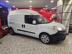 Branco Usado 2017 Fiat Doblò Monovolume | € 12.490 (Preço elevado)