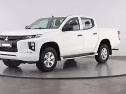 Branco Usado 2022 Mitsubishi L200 Intense Pickup | € 32.999 (Preço justo)