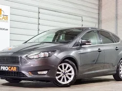 Cinzento Usado 2018 Ford Focus Business Edition | € 13.500 (Bom preço)