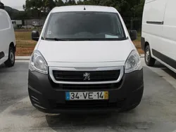 Branco Usado 2018 Peugeot Partner Monovolume | € 13.000 (Preço justo)