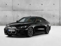 Preto sapphire metalizada Novo 2024 BMW i4 Comfort Edition Sedan | € 72.132 (Preço justo)