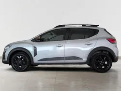 Cinza Usado 2024 Dacia Sandero Extreme Citadino | € 17.400 (Preço justo)
