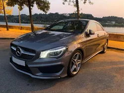 Usado 2014 Mercedes CLA220 Sedan | € 22.000 (Preço elevado)