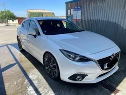 Branco Usado 2015 Mazda 3 Coupé | € 12.900