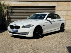 Branco Usado 2011 BMW 520 Sedan | € 16.990 (Preço elevado)