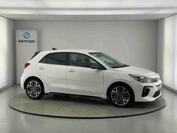 Branco Usado 2019 Kia Rio Citadino | € 13.700 (Preço justo)