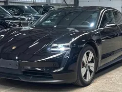 Preto Usado 2020 Porsche Taycan 4S Sedan | € 53.000