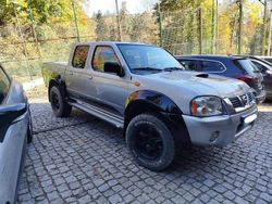 Cinzento Usado 2004 Nissan Navara Pickup | € 14.500 (Bom preço)