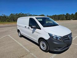 Branco Usado 2021 Mercedes Vito Monovolume | € 17.599