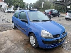 Azul Usado 2001 Renault Clio II | € 2.150 (Preço justo)