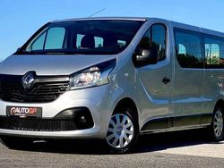 Cinzento Usado 2015 Renault Trafic Van | € 26.000