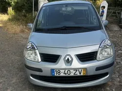 Usado 2005 Renault Modus Monovolume | € 3.000