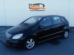 Preto Usado 2008 Mercedes B180 Monovolume | € 10.850