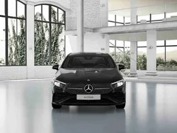 Preto Novo 2025 Mercedes A180 Sedan | € 49.020 (Preço justo)