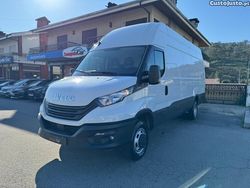 Branco Usado 2023 Iveco Daily | € 36.990
