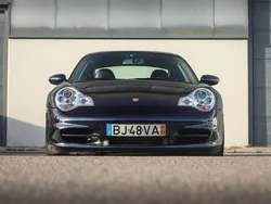 Usado 2004 Porsche 911 Carrera 4 | € 42.900
