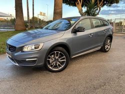 Azul Usado 2018 Volvo V60 CC Pro Carrinha | € 23.500