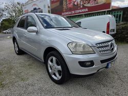 Cinzento Usado 2006 Mercedes 280 | € 13.900