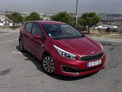 Usado 2017 Kia Ceed Sedan | € 13.000 (Preço justo)