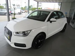 Branco Usado 2016 Audi A1 Sportback Citadino | € 14.500 (Preço justo)