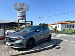 Cinza Usado 2019 Mercedes B180 Progressive Monovolume | € 21.900 (Preço justo)