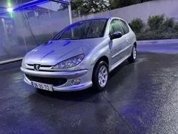 Usado 2002 Peugeot 206 Quiksilver | € 2.000