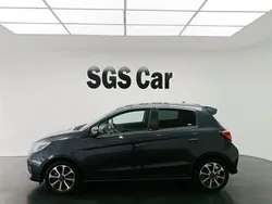 Cinzento Usado 2024 Mitsubishi Space Star | € 14.500 (Preço justo)
