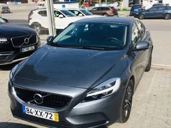 Usado 2019 Volvo V40 Momentum Carrinha | € 16.000 (Super Preço)