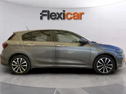 Cinza Usado 2020 Fiat Tipo Lounge Sedan | € 10.890 (Preço justo)