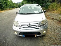 Cinza Usado 2008 Citroën C3 Exclusive Citadino | € 4.999 (Preço justo)