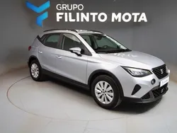 Cinzento Usado 2023 Seat Arona Style SUV | € 15.740 (Bom preço)