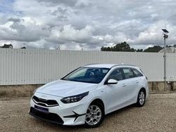 Branco glaciar Usado 2023 Kia Ceed Sportswagon Spirit Carrinha | € 19.500 (Preço justo)