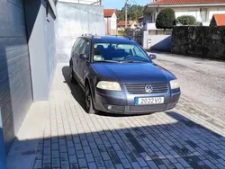 Azul Usado 2003 VW Passat Carrinha | € 3.850 (Preço justo)