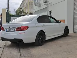 Branco Usado 2013 BMW M550 Sport Line Sedan | € 32.500