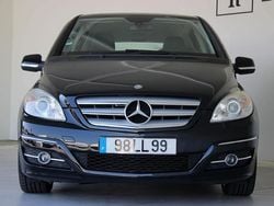 Preto Usado 2011 Mercedes B200 Monovolume | € 12.900