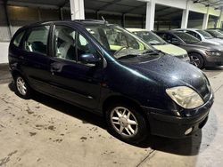Usado 2002 Renault Scénic Monovolume | € 1.999