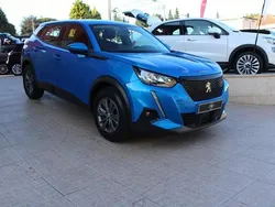 Azul Usado 2020 Peugeot 2008 Active SUV | € 16.990 (Preço justo)
