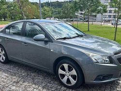 Usado 2009 Chevrolet Cruze LS Sedan | € 5.000 (Preço justo)