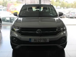 Cinzento Usado 2021 VW T-Cross SUV | € 17.000 (Preço justo)