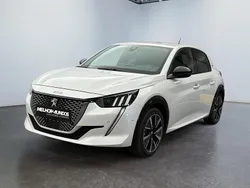 Branco Usado 2021 Peugeot e-208 GT Citadino | € 17.900 (Preço justo)