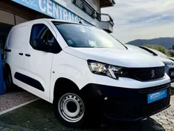Branco Usado 2022 Peugeot Partner Premium Monovolume | € 17.950 (Preço justo)