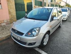Usado 2007 Ford Fiesta Citadino | € 2.850 (Preço justo)