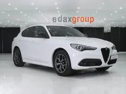 Branco Usado 2018 Alfa Romeo Stelvio Super SUV | € 22.990 (Super Preço)