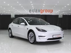 Branco Usado 2021 Tesla Model 3 Long Range AWD Sedan | € 29.390 (Preço elevado)