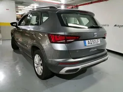 Cinza Usado 2022 Seat Ateca Style SUV | € 19.100 (Preço justo)