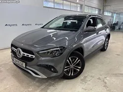 Cinza Usado 2024 Mercedes GLA250 SUV | € 48.800 (Preço justo)