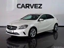 Branco Usado 2018 Mercedes A180 Citadino | € 18.900 (Bom preço)