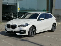 Branco Usado 2022 BMW 116 Sport Line Citadino | € 21.990 (Preço justo)
