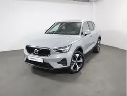 Prateado Usado 2024 Volvo XC40 Core SUV | € 35.900 (Preço elevado)