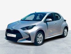 Cinza (pintura metalizada) Usado 2023 Toyota Yaris Comfort Sedan | € 18.500 (Preço justo)